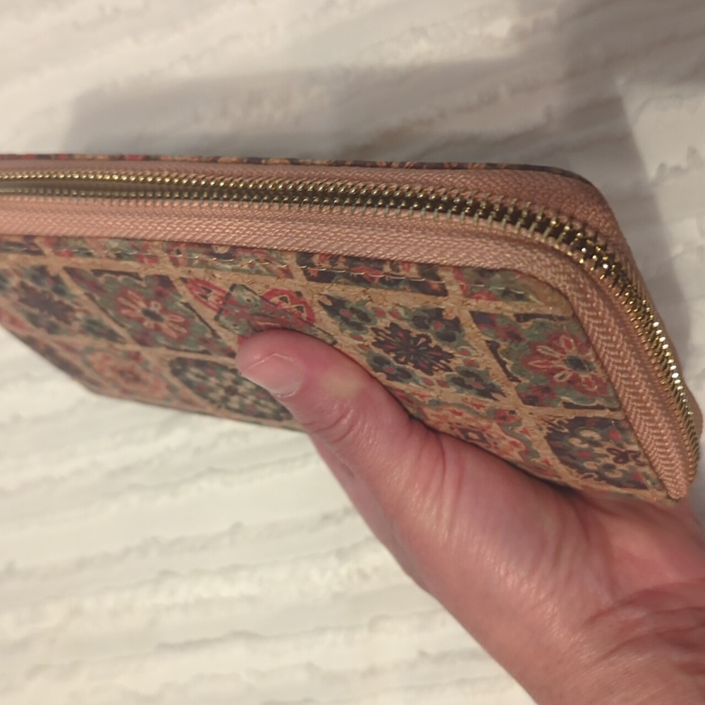 Wallet - Picture 4 of 5